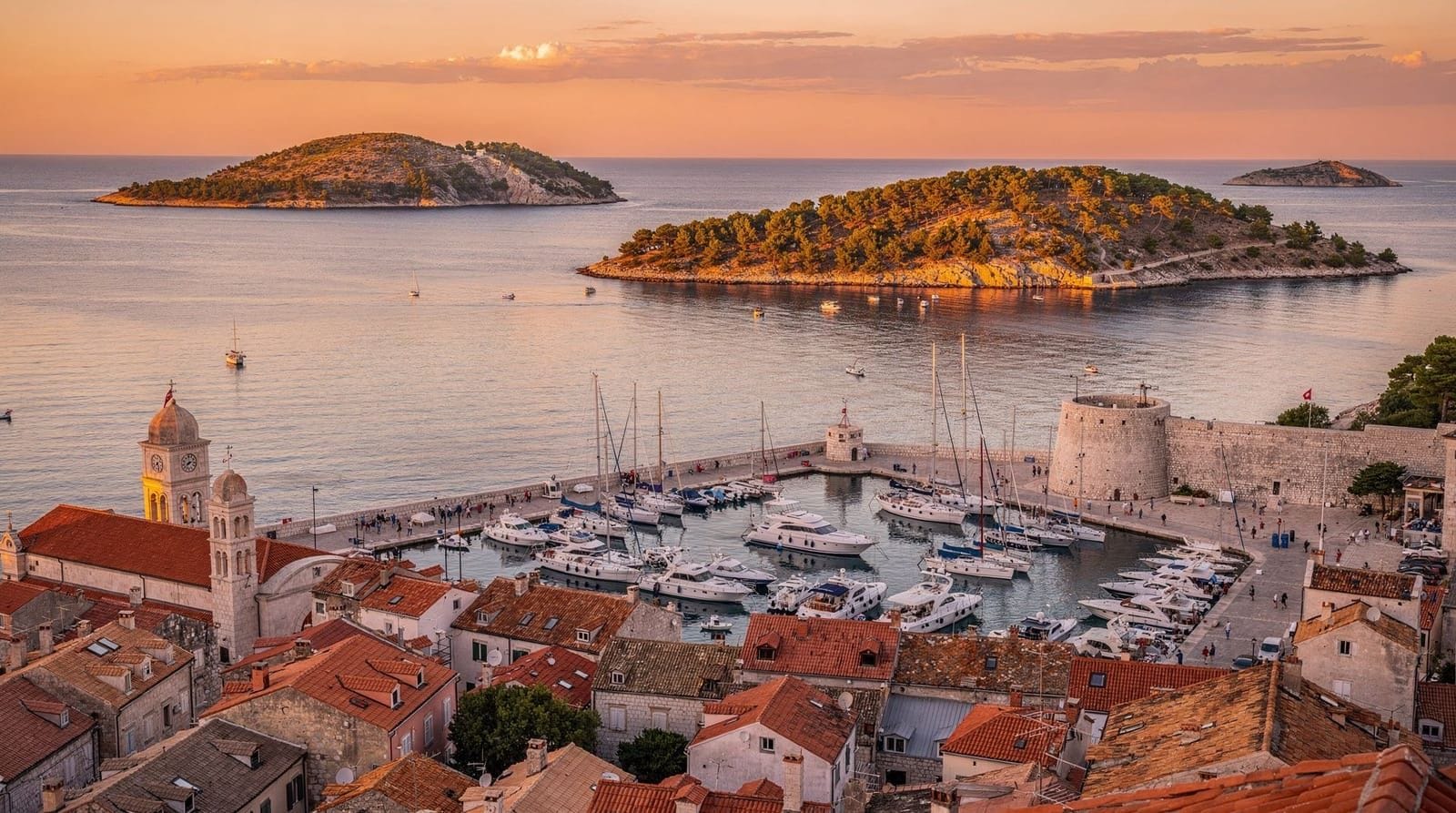 Romantisches Kroatien: Die besten Ziele und Erlebnisse für Paare — Romantisches Kroatien: Hvar, Korčula, Rovinj, Ston, private Segel- und Weintoure