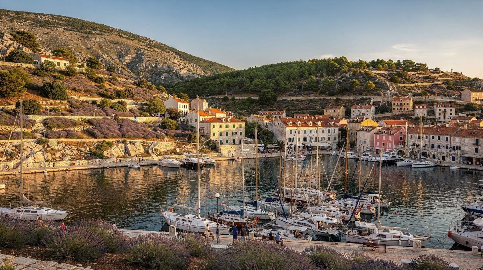 Warum Mai, Juni und September Kroatiens beste Monate für gutes Preis-Leistungs-Verhältnis sind — Kroatien im Mai, Juni und September bietet 20–40 % niedrigere Preise, halb so vi