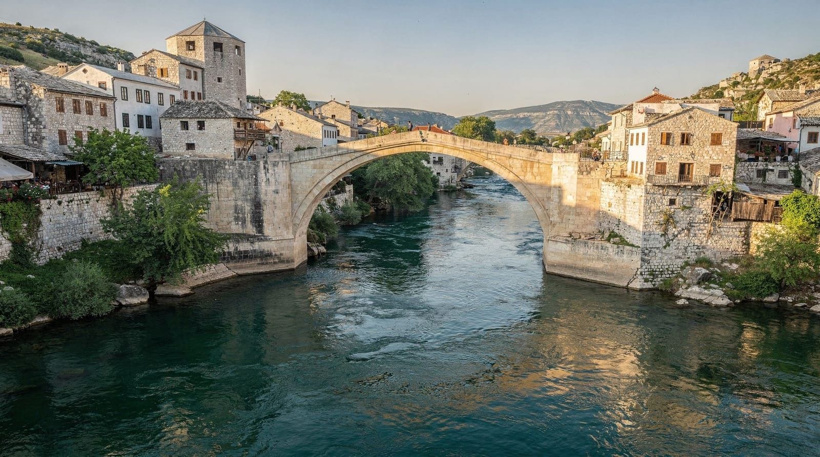 Zadar: Plitvice Lakes guided day tour with tickets